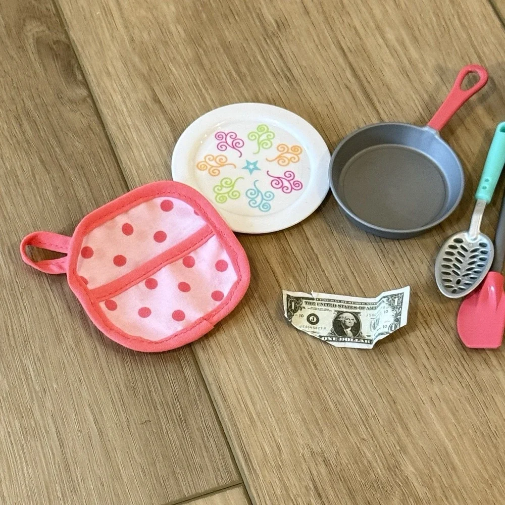 American Girl Gourmet Kitchen Food Accessories Lot Book Shelf & Other